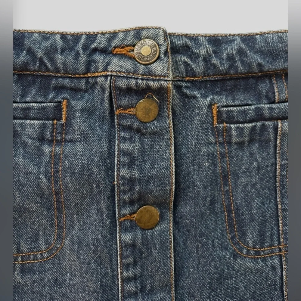 The Hanger dk wsh buttn frnt denim mini skrt w 2 frnt patch pckts SZ M Y2K 70’s